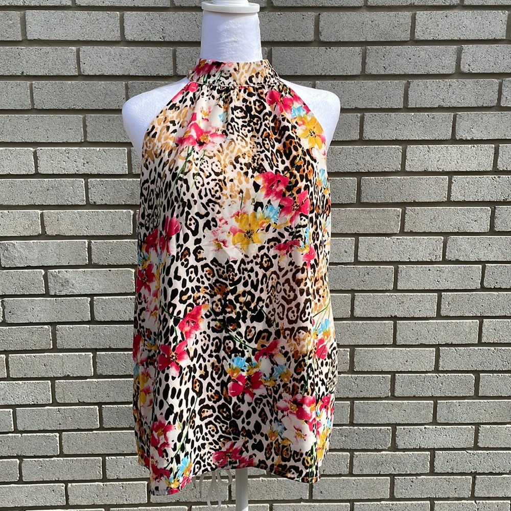 Gibson Women’s Floral  Sleeveless Halter Top  Size M New with Tags